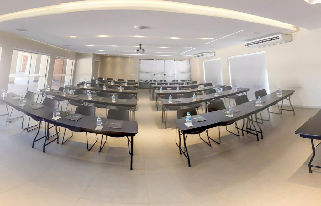 Gales Park Hotel Dourados Zewnętrze zdjęcie