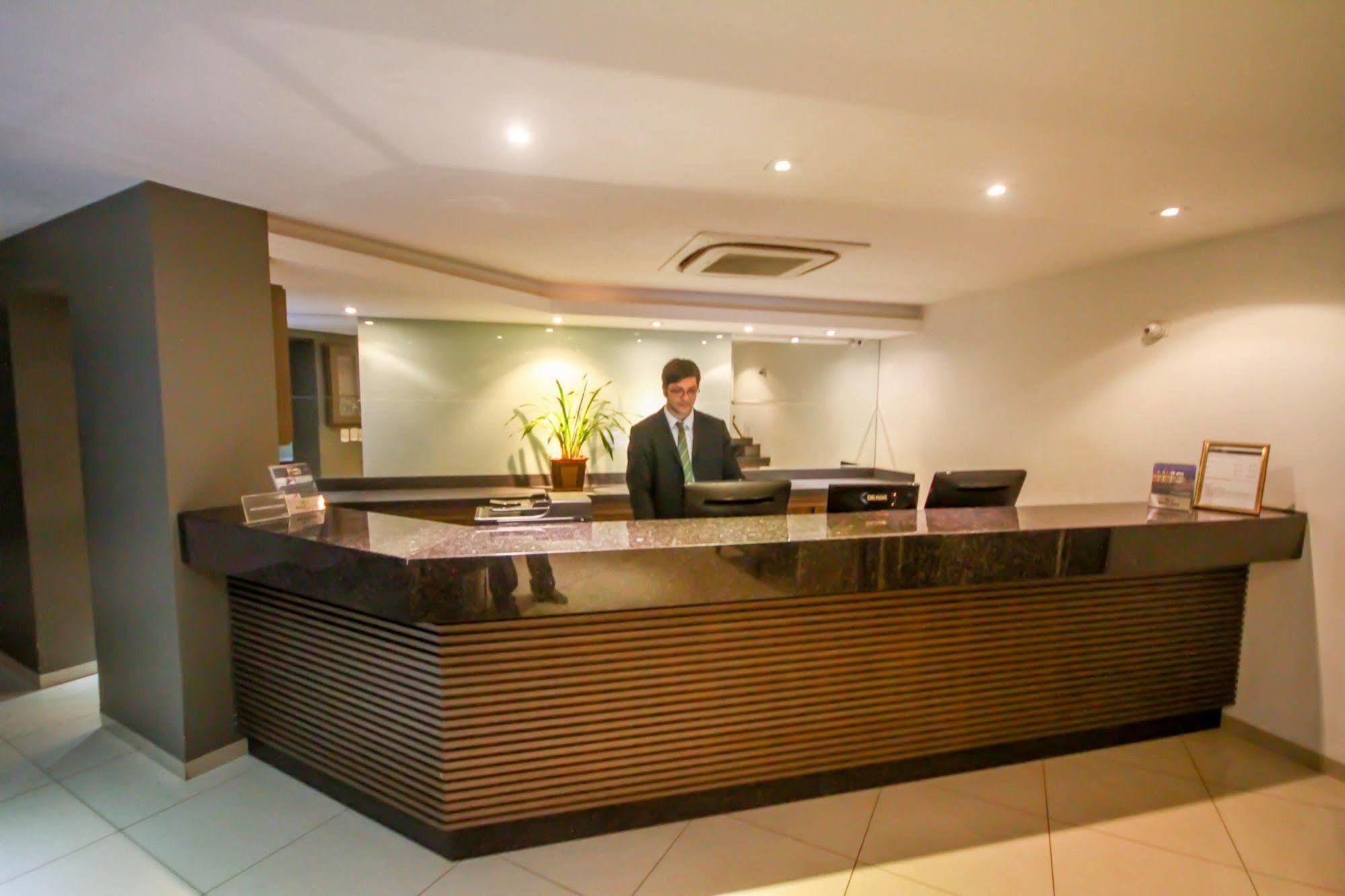 Gales Park Hotel Dourados Zewnętrze zdjęcie