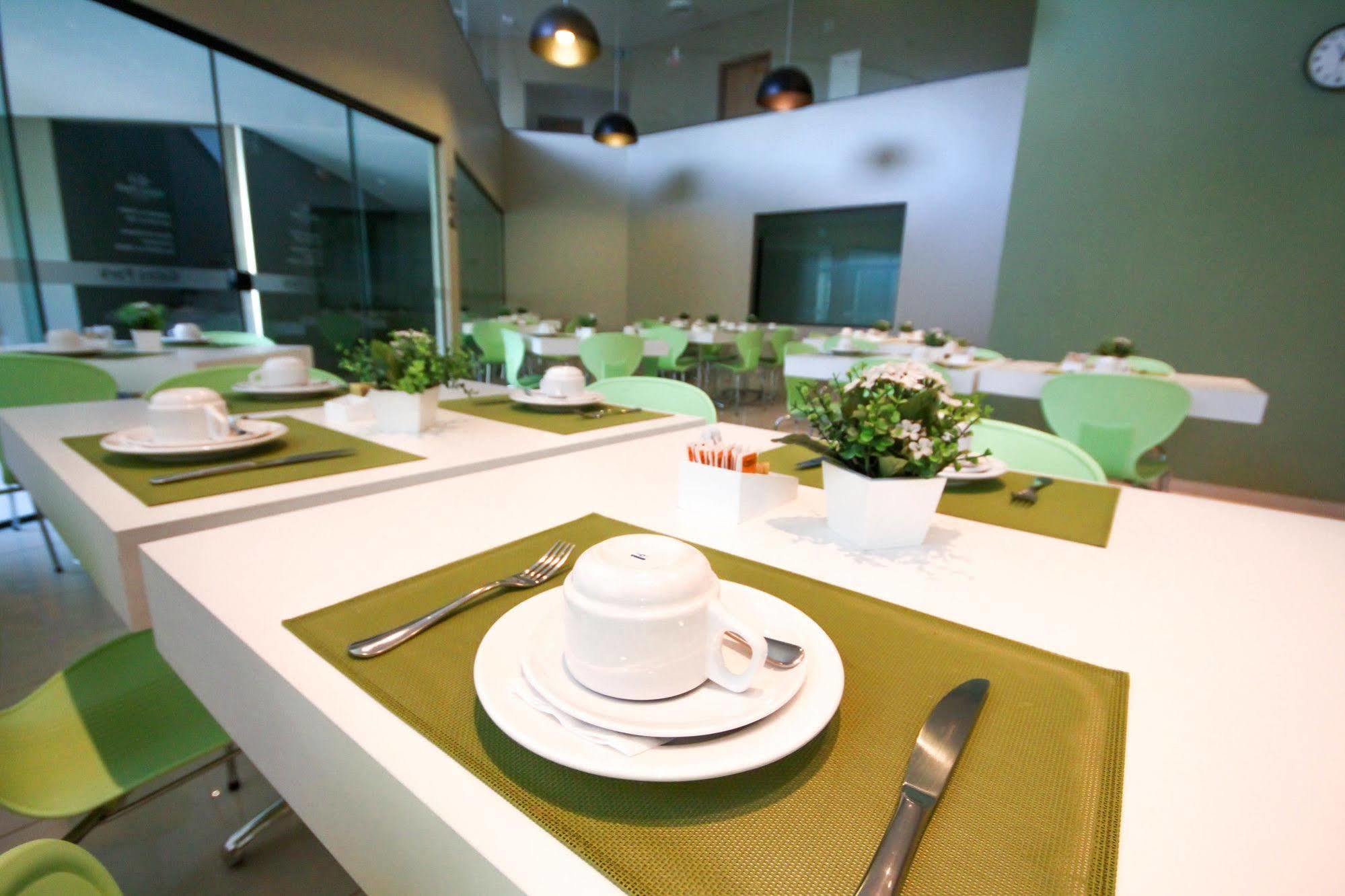 Gales Park Hotel Dourados Zewnętrze zdjęcie